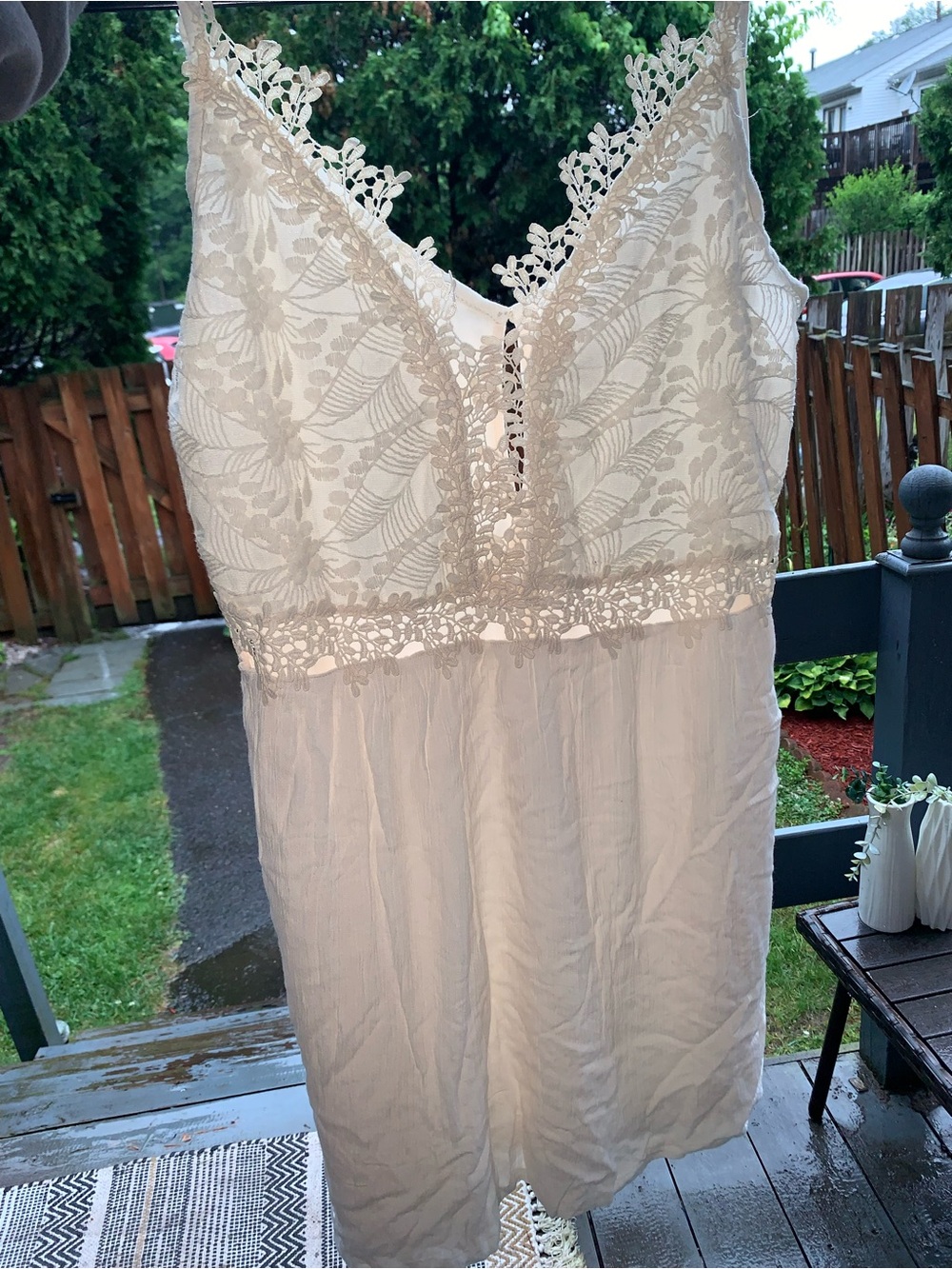 Nikibiki White Lace-Panel Chemise - Picture 7 of 9